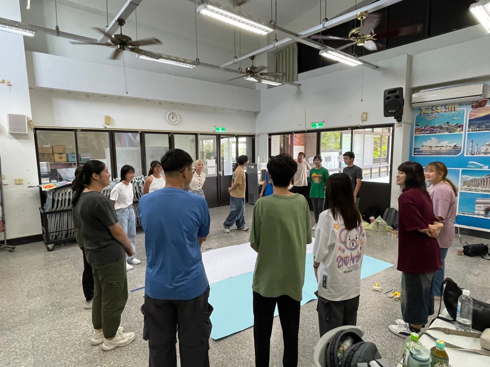 LINE_ALBUM_202485_241001_1