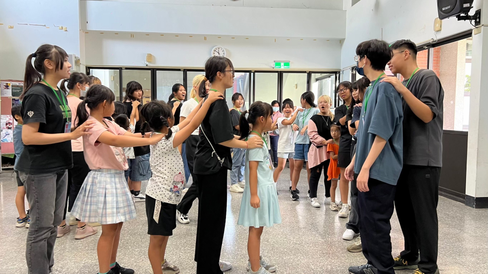 LINE_ALBUM_202487_241001_18
