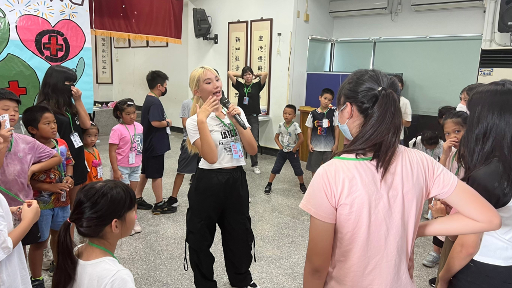 LINE_ALBUM_202487_241001_2